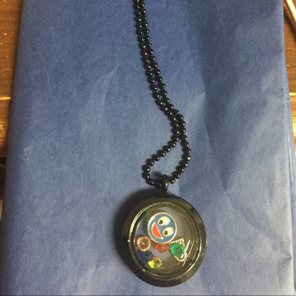 Black memory locket necklace - Picture 2 of 2